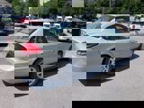 Used 2005 Ford Taurus SE image 4