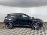 Used 2025 Jeep Compass Limited image 4