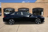 Used 2023 Hyundai Elantra Limited image 2