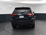 Used 2018 Jeep Grand Cherokee Laredo image 4
