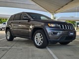 Used 2018 Jeep Grand Cherokee Laredo image 3