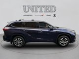Used 2020 Toyota Highlander XLE image 2