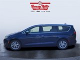 Used 2020 Chrysler Pacifica Touring w/ Tire & Wheel Group image 2