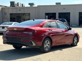 Certified 2025 Hyundai Elantra SE image 6