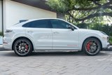Used 2023 Porsche Cayenne Turbo image 5