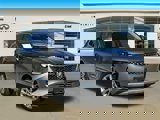 Used 2022 Buick Envision Avenir w/ Technology Package II image 2