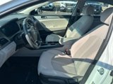 Used 2017 Hyundai Sonata SE image 4