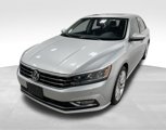 Used 2017 Volkswagen Passat 1.8T SE image 4