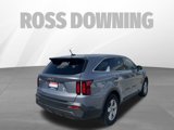 Used 2023 Kia Sorento LX image 4