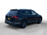 Certified 2022 Volkswagen Tiguan SE image 5