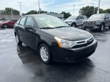 Used 2010 Ford Focus SE image 4