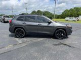 Used 2017 Jeep Cherokee Sport image 2