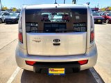 Used 2011 Kia Soul + image 6