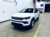 Used 2024 Jeep Compass Latitude image 3