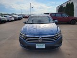 Used 2019 Volkswagen Jetta SE image 2
