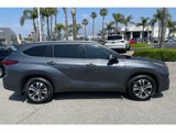 Used 2020 Toyota Highlander XLE image 6