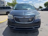 Used 2014 Chrysler Town & Country Touring-L image 2