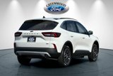 New 2025 Ford Escape SE image 4