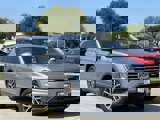 Used 2020 Volkswagen Tiguan SE image 2