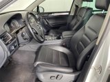 Used 2012 Volkswagen Touareg Sport image 3