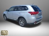 Used 2016 Mitsubishi Outlander ES image 3
