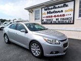 Used 2015 Chevrolet Malibu LT image 2