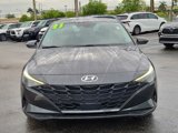 Used 2023 Hyundai Elantra SEL w/ Convenience Package image 3