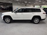 Used 2023 Jeep Grand Cherokee L Laredo image 4