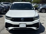 Certified 2022 Volkswagen Tiguan SE R-Line image 4