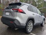 Used 2020 Toyota RAV4 XLE Premium image 5