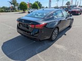 Used 2023 Nissan Altima 2.5 SV image 3