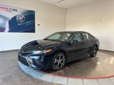 Used 2018 Toyota Camry SE image 2