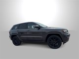 Used 2019 Jeep Grand Cherokee Altitude image 2