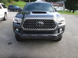 Used 2019 Toyota Tacoma TRD Sport image 2