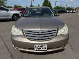 Used 2009 Chrysler Sebring Touring image 2