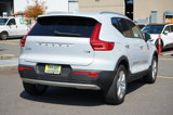 Used 2021 Volvo XC40 T5 Momentum image 4