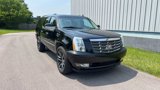 Used 2011 Cadillac Escalade ESV Premium image 3