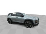 New 2025 Chevrolet Equinox LT image 2