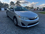 Used 2014 Toyota Camry LE image 2