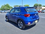 Used 2023 Hyundai Venue Limited image 4