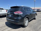 Used 2016 Nissan Rogue SV image 2