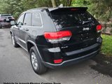 Used 2017 Jeep Grand Cherokee Laredo image 3