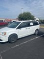 Used 2019 Dodge Grand Caravan SE w/ UConnect Hands-Free Group image 2