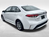 Used 2022 Toyota Corolla LE image 3