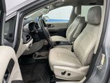 Used 2021 Chrysler Pacifica Touring-L image 4