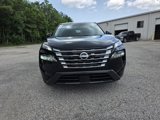 Used 2024 Nissan Rogue SV image 2