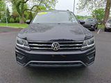 Used 2019 Volkswagen Tiguan SE w/ Panoramic Sunroof Package image 2