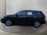 Used 2019 Nissan Rogue SV image 2