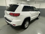 Used 2020 Jeep Grand Cherokee Laredo image 3