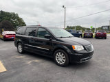Used 2015 Chrysler Town & Country Touring image 4